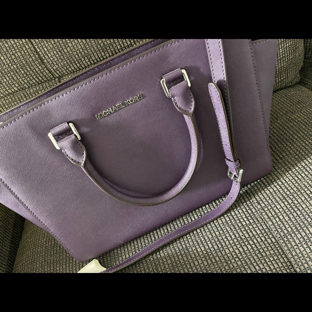 Handbag